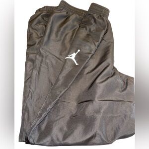 Jordan nylon pants pull on elastic @ankles & waist side pockets mesh lining Sz L